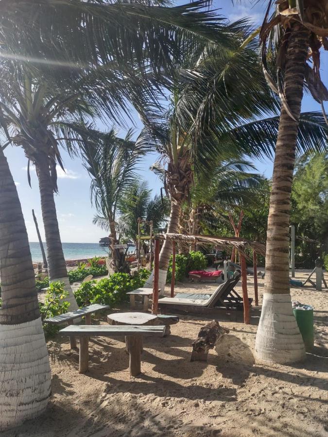 Lunazul Eco-Cabana Frente Al Mar Mahahual Exterior foto